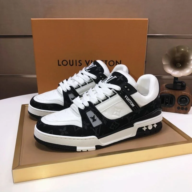 ZipUp Louis Vuitton Trainer Sneaker 32509