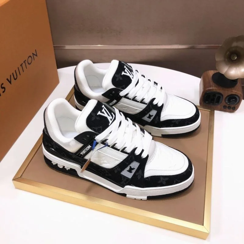 ZipUp Louis Vuitton Trainer Sneaker 32509