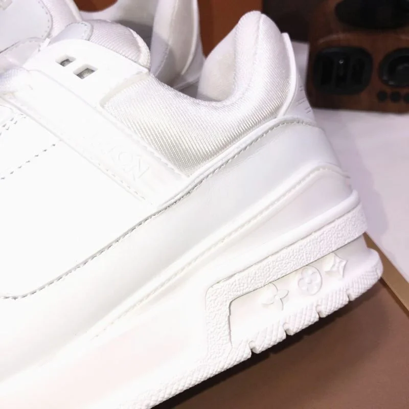 Louis Vuitton Trainer Sneaker Original 32511