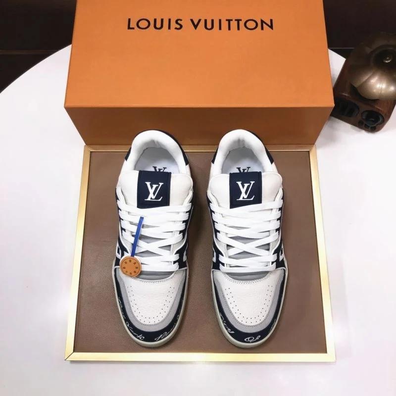 Louis Vuitton Trainer Sneaker Popular 32513