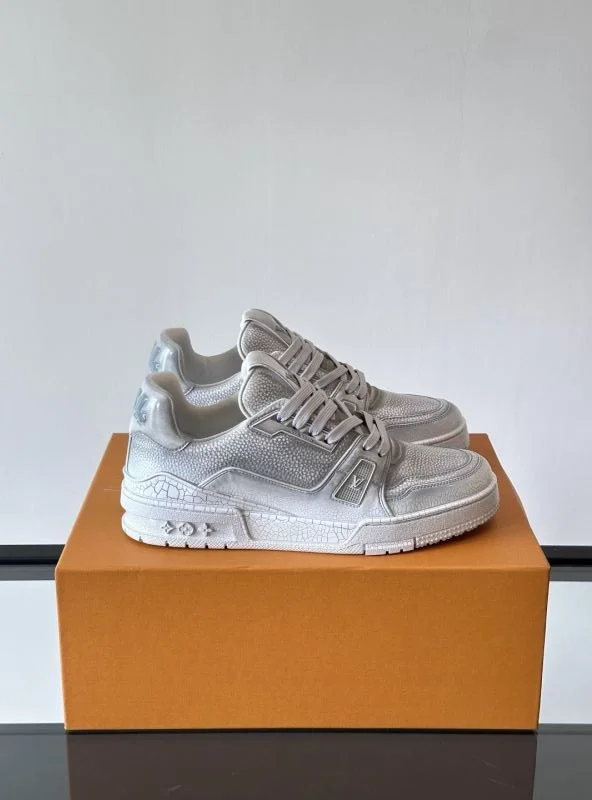 Durable Louis Vuitton Trainer Sneaker 32510