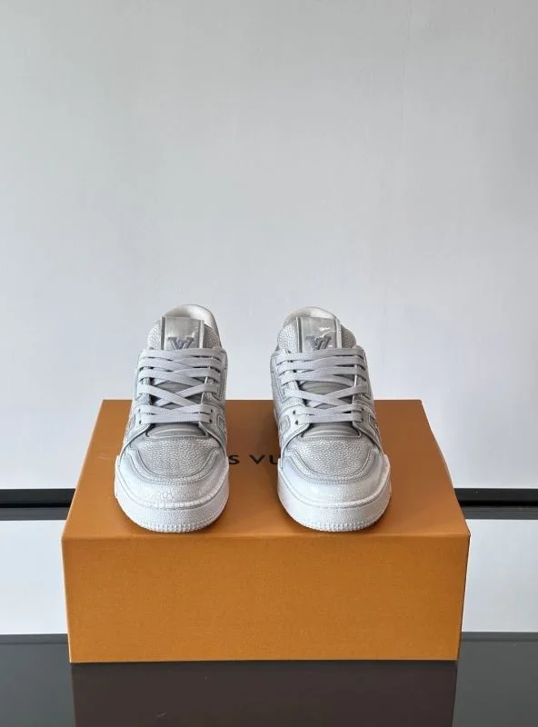 Durable Louis Vuitton Trainer Sneaker 32510