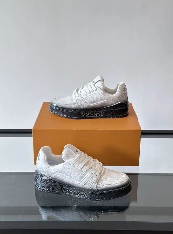 Louis Vuitton Trainer Sneaker Classic 32505