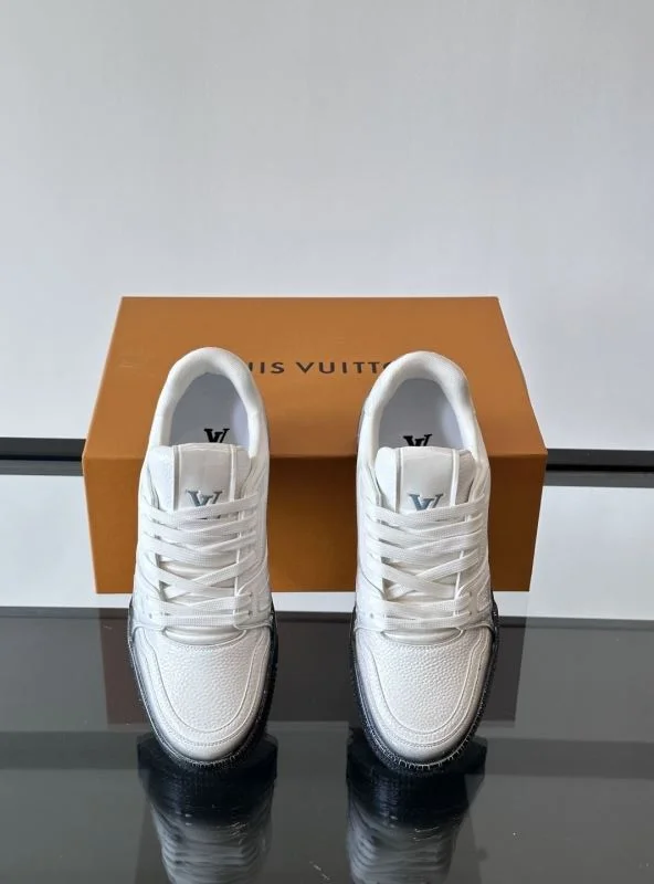 Louis Vuitton Trainer Sneaker Classic 32505