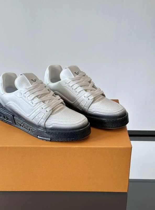Louis Vuitton Trainer Sneaker Classic 32505