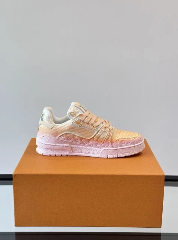 Louis Vuitton Trainer Sneaker TimelessDesign 32518
