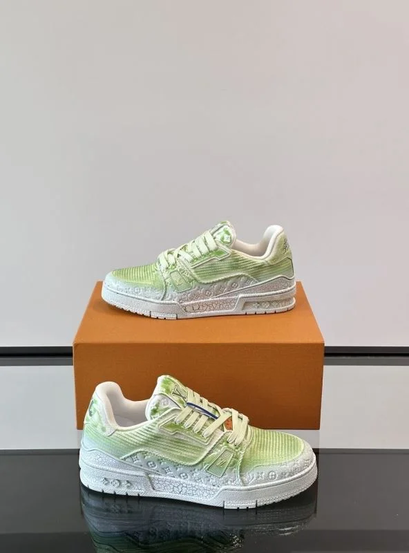 TravelReady Louis Vuitton Trainer Sneaker 32508