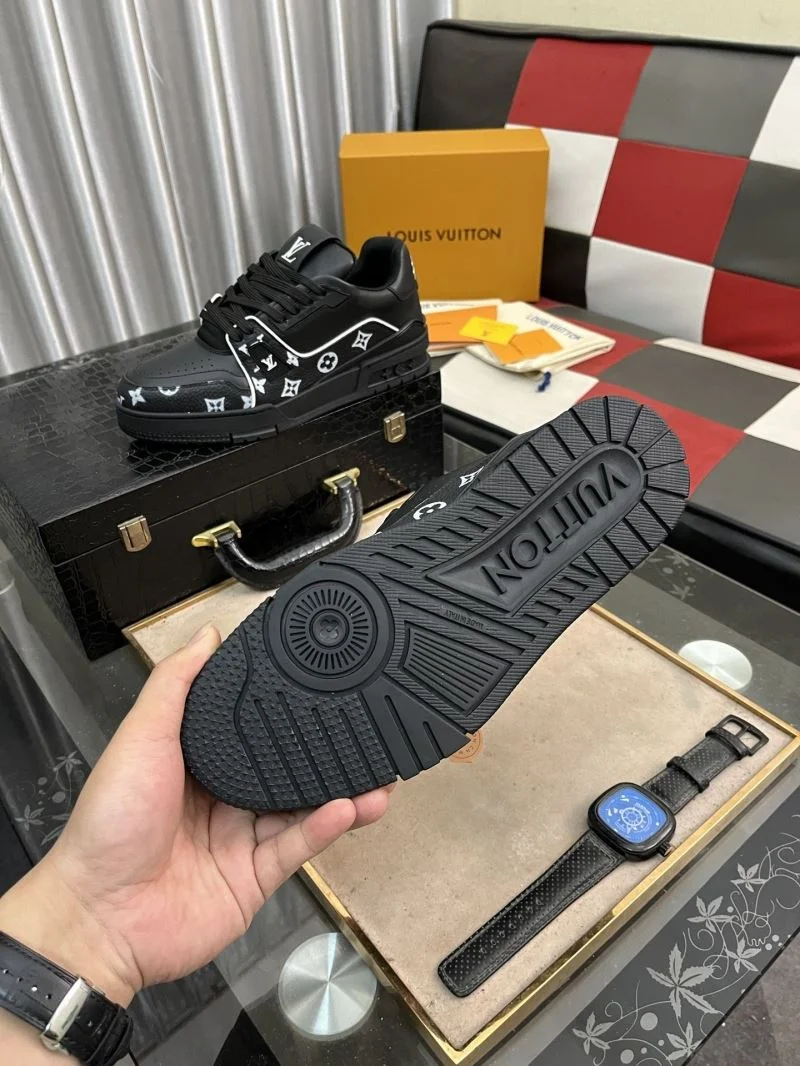 Louis Vuitton Trainer Sneaker Popular 32507