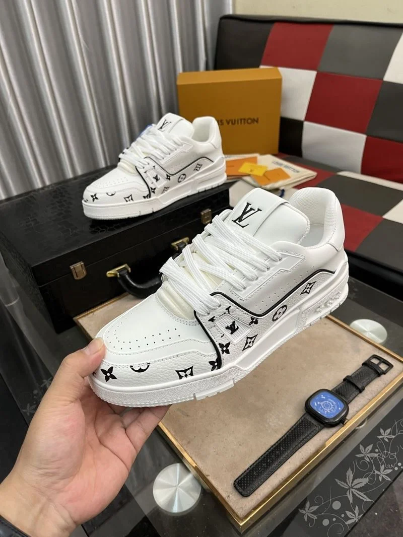 Louis Vuitton Trainer Sneaker Seasonal 32499