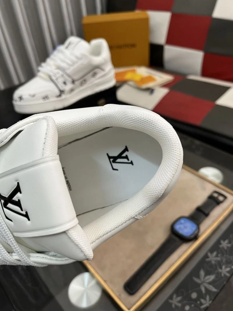Louis Vuitton Trainer Sneaker Seasonal 32499