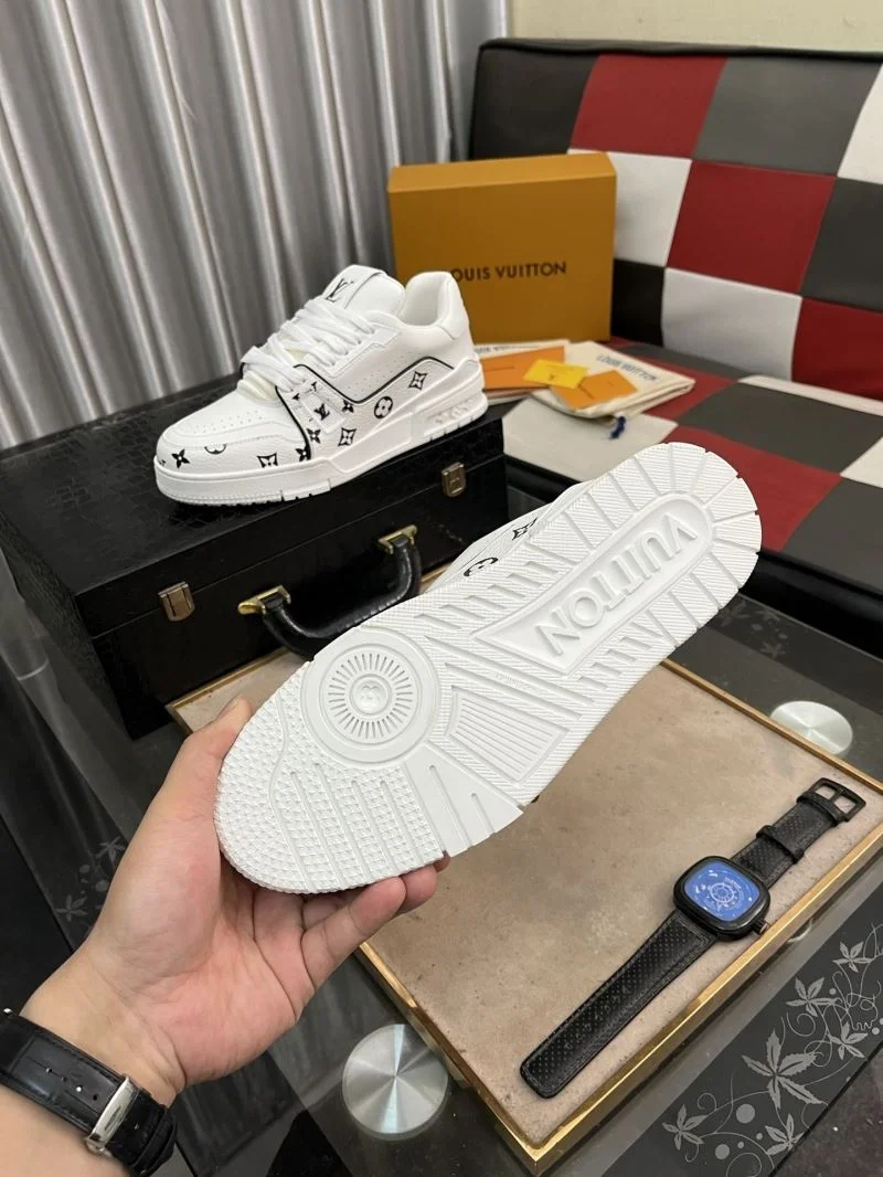 Louis Vuitton Trainer Sneaker Seasonal 32499