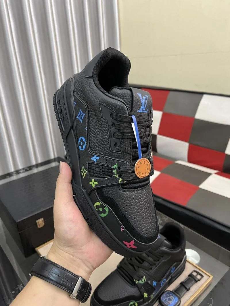 Louis Vuitton Trainer Sneaker Classic 32506