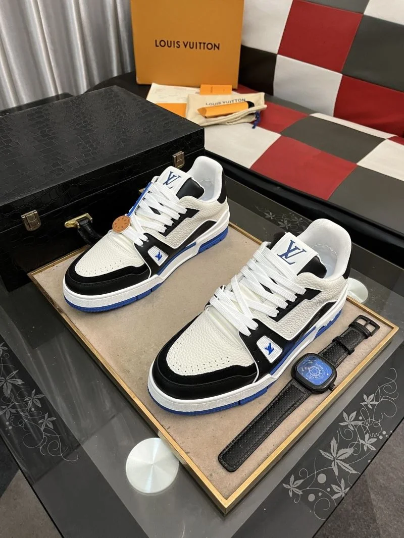 Louis Vuitton Trainer Sneaker Snug 32504