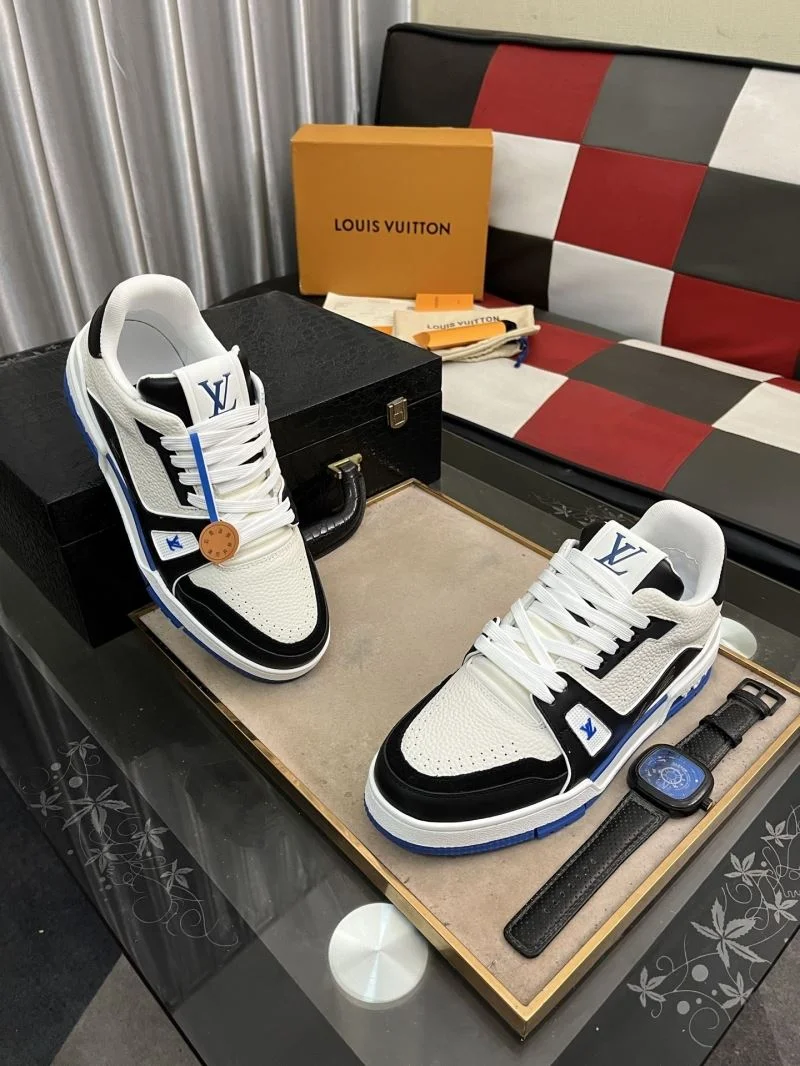 Louis Vuitton Trainer Sneaker Snug 32504