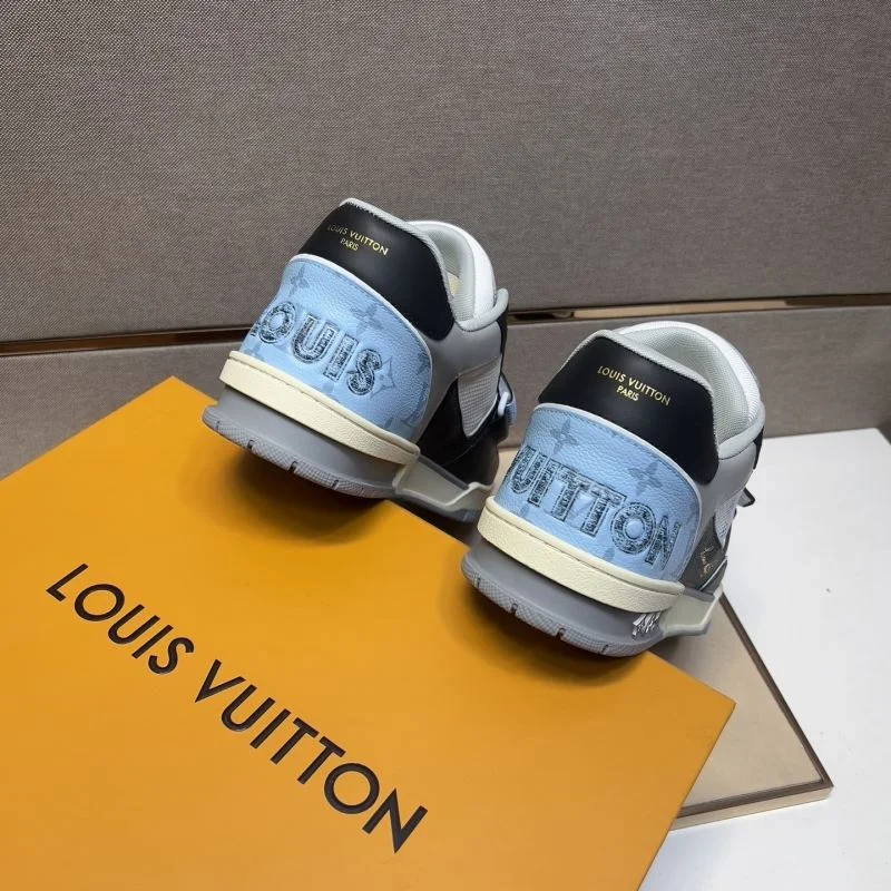 Louis Vuitton Trainer Sneaker Lightweight 32500