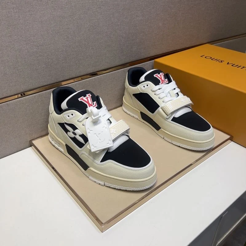 Louis Vuitton Trainer Sneaker SmoothTexture 32498