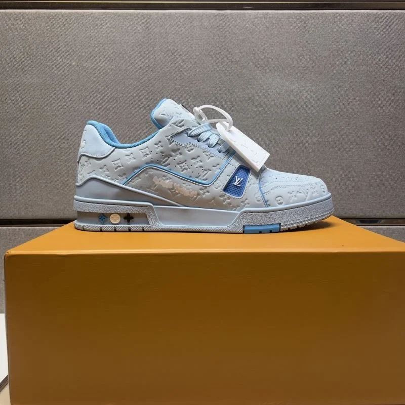 RelaxedFit Louis Vuitton Trainer Sneaker 32494