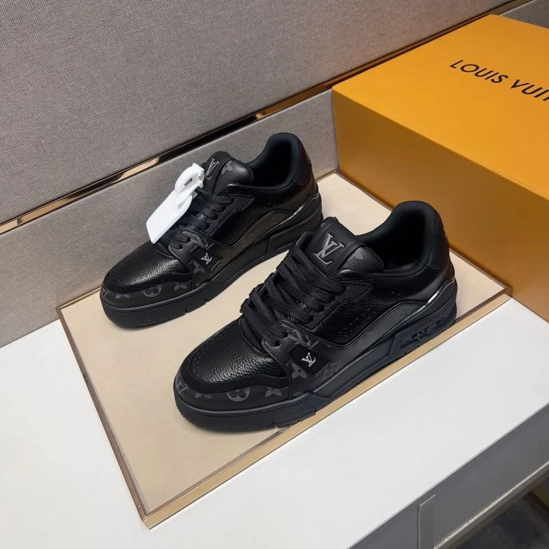 Trendsetting Louis Vuitton Trainer Sneaker 32493