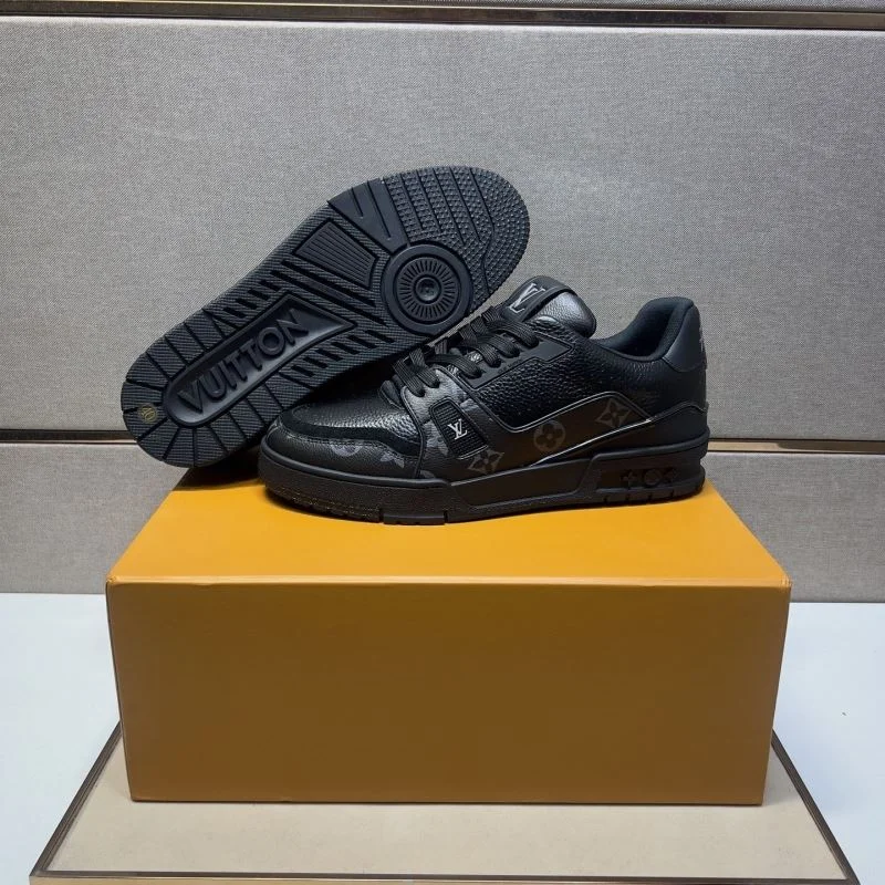 Trendsetting Louis Vuitton Trainer Sneaker 32493