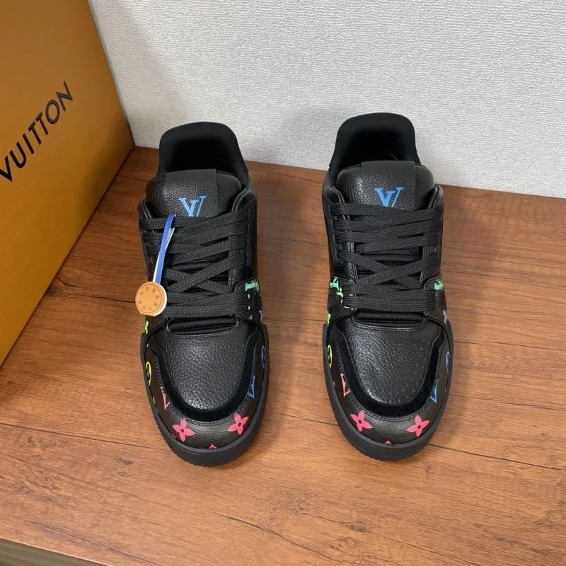 MultiPurpose Louis Vuitton Trainer Sneaker 32478
