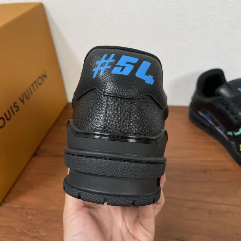 MultiPurpose Louis Vuitton Trainer Sneaker 32478