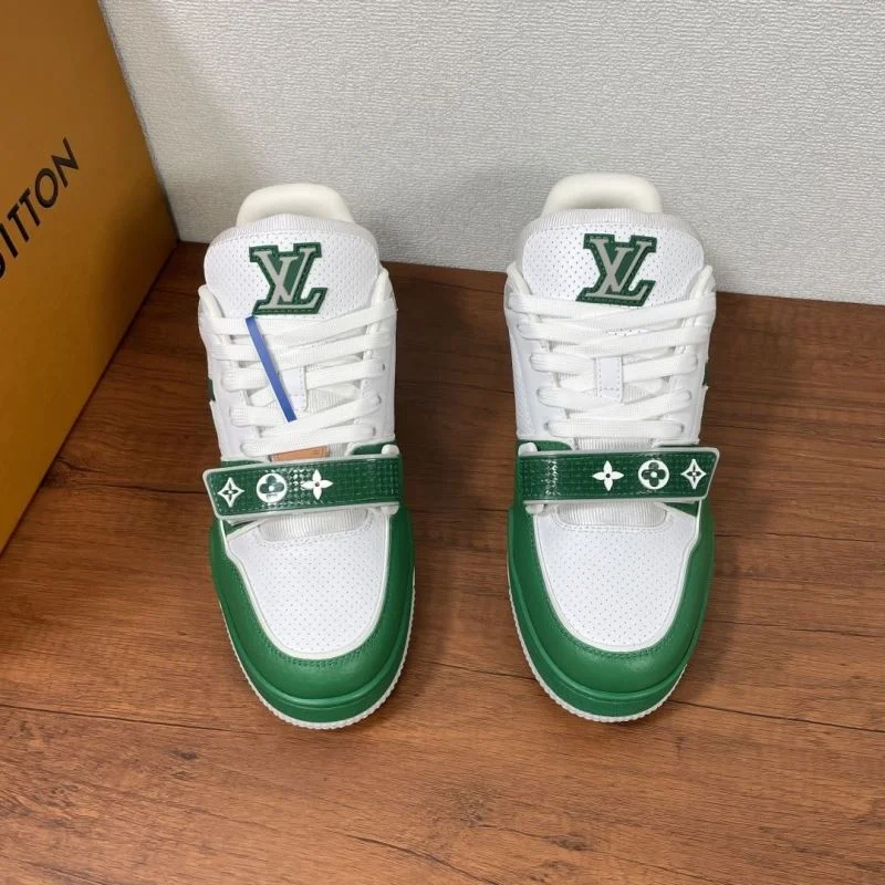 Louis Vuitton Trainer Sneaker Refined 32477