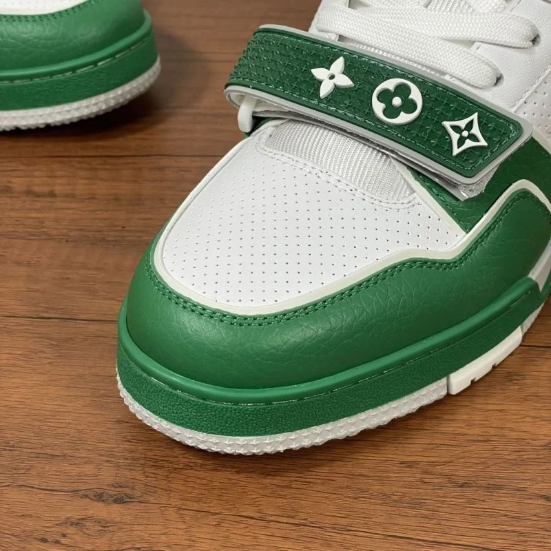Louis Vuitton Trainer Sneaker Refined 32477