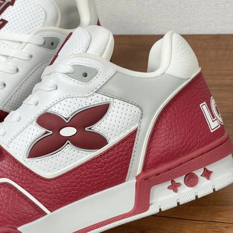 Bright Louis Vuitton Trainer Sneaker 32473