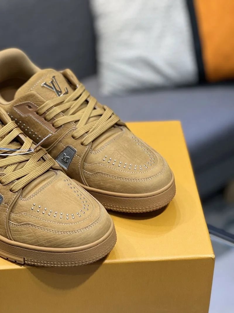 TechFriendly Louis Vuitton Trainer Sneaker 32492