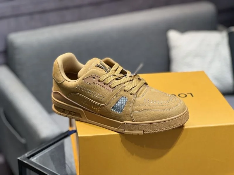 TechFriendly Louis Vuitton Trainer Sneaker 32492