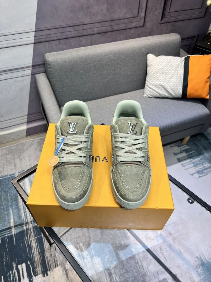 Louis Vuitton Trainer Sneaker SmoothTexture 32476