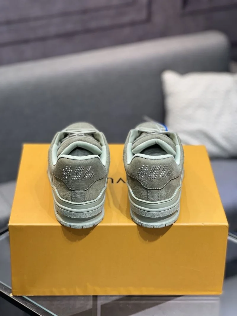 Louis Vuitton Trainer Sneaker SmoothTexture 32476