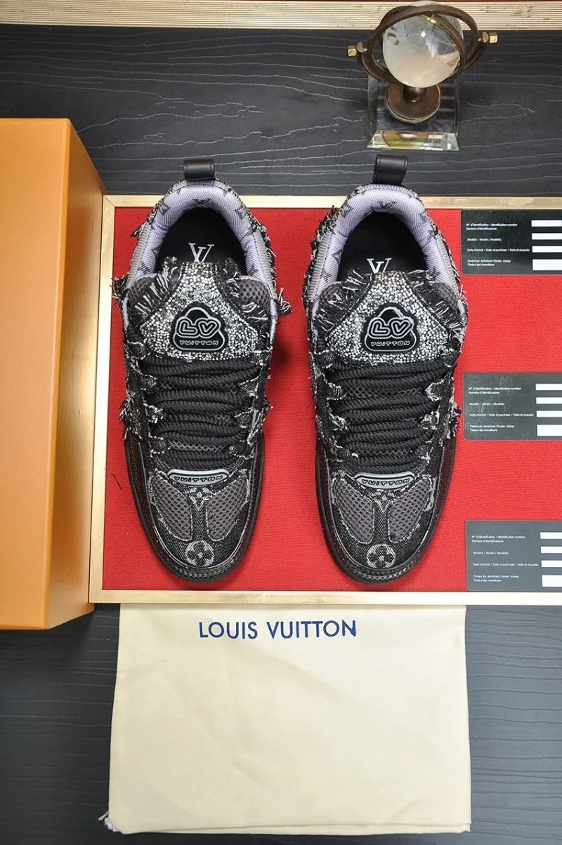 Louis Vuitton Trainer Sneaker Sustainable 32489