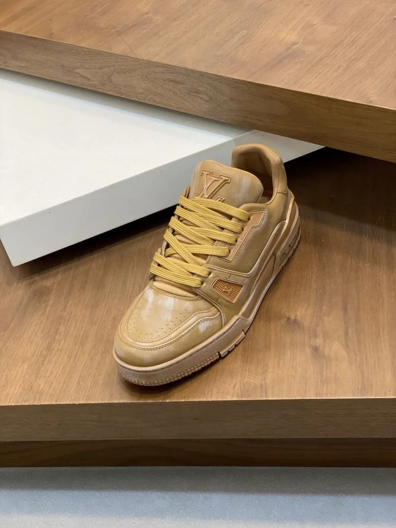 Comfortable Louis Vuitton Trainer Sneaker 32479