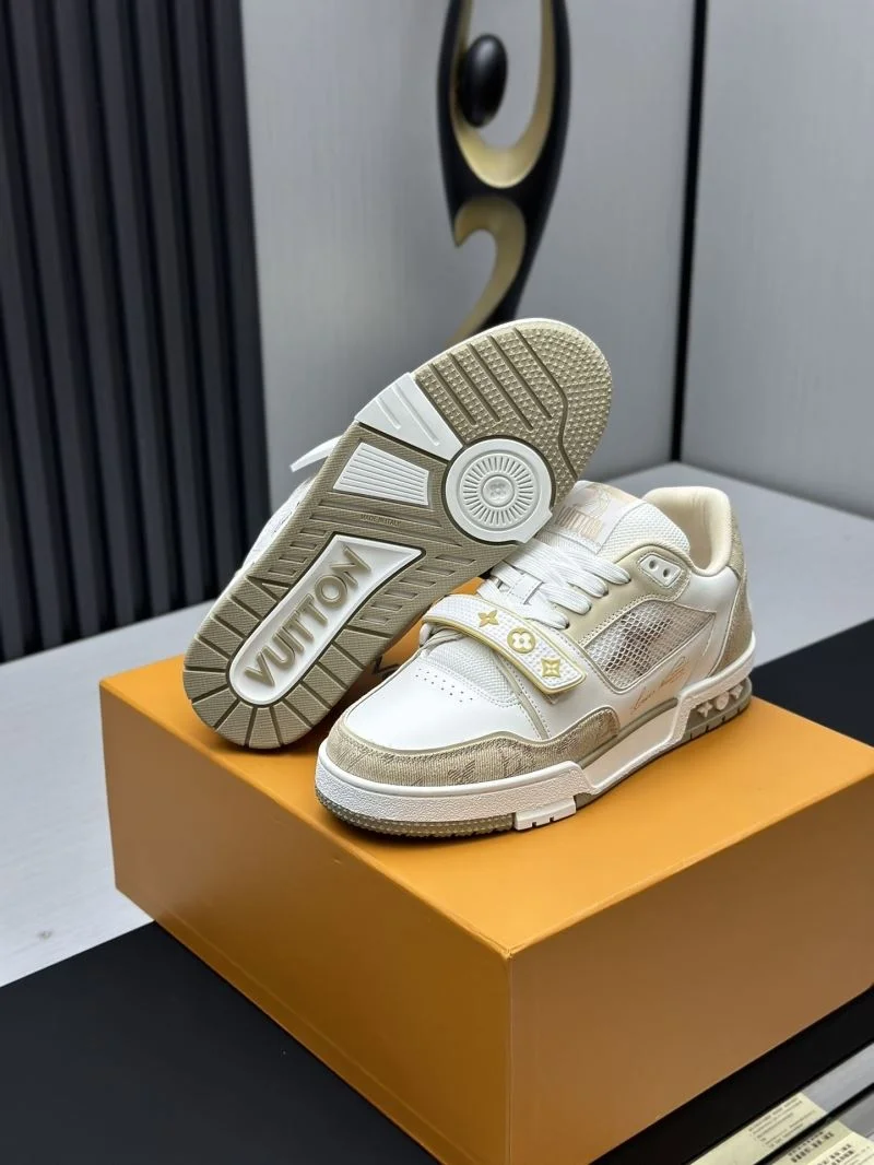 Louis Vuitton Trainer Sneaker Chic 33243