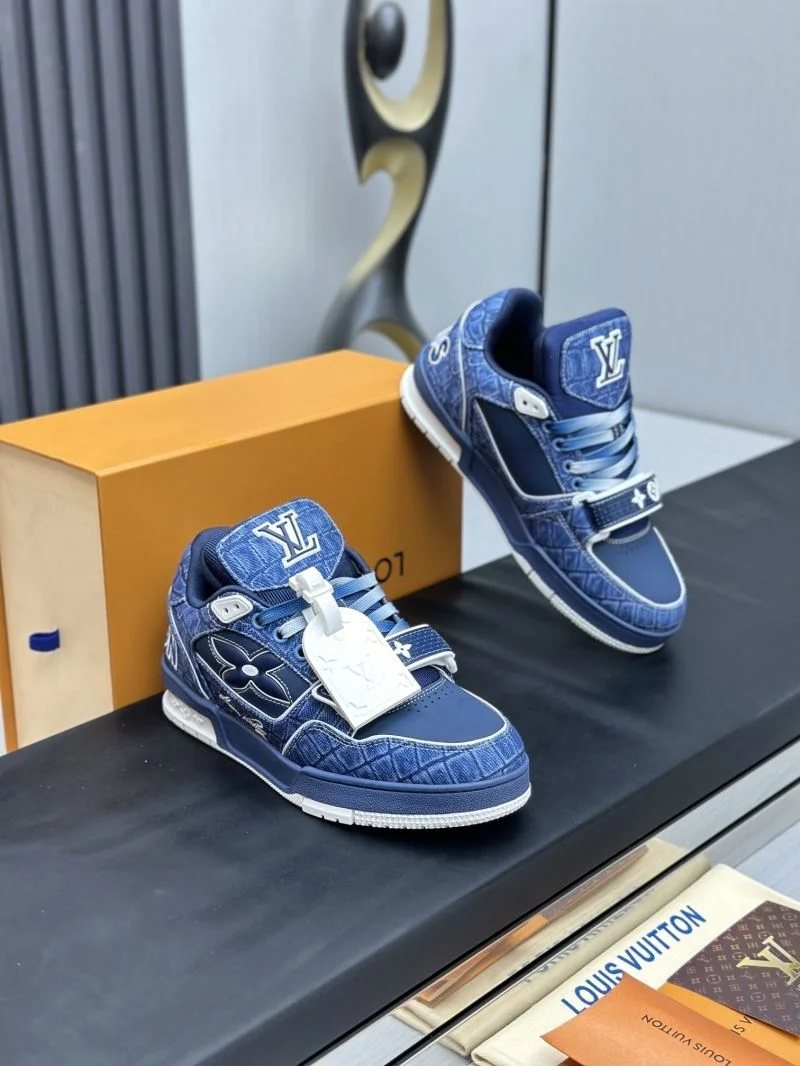 Louis Vuitton Trainer Sneaker Premium 33241