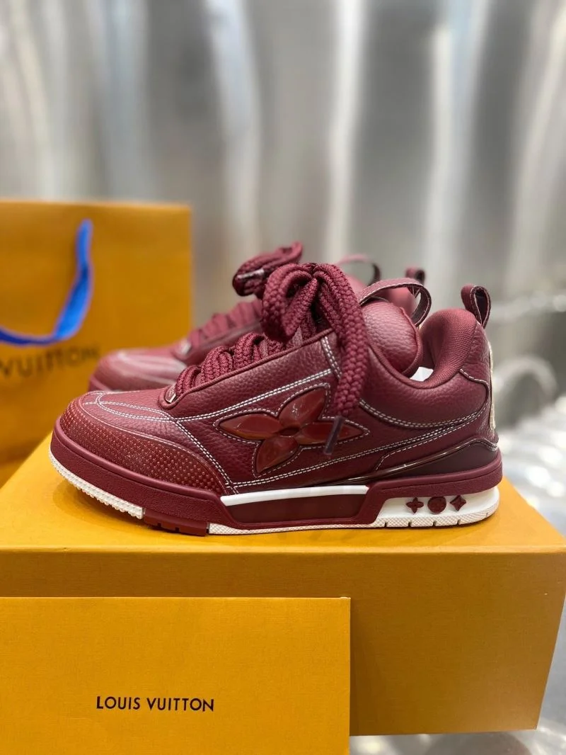 Louis Vuitton Trainer Sneaker Supportive 31036