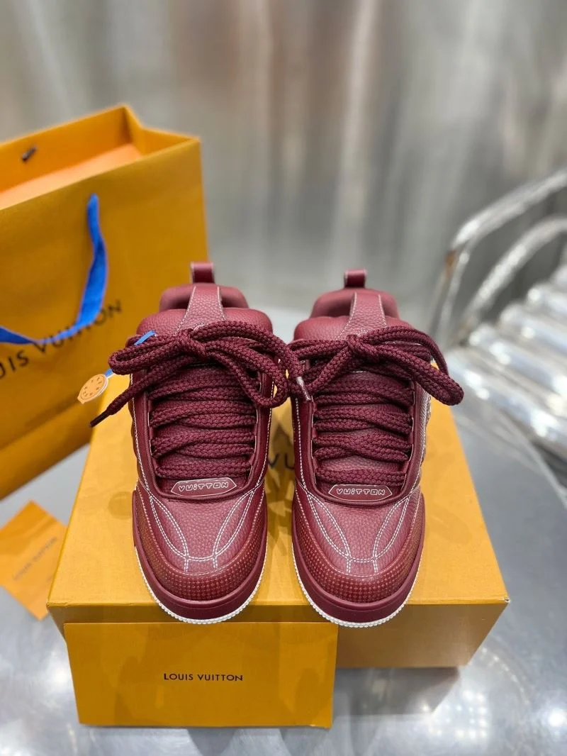 Louis Vuitton Trainer Sneaker Supportive 31036