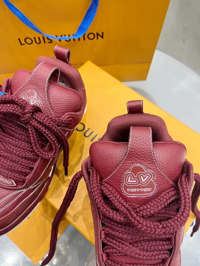 Louis Vuitton Trainer Sneaker Supportive 31036