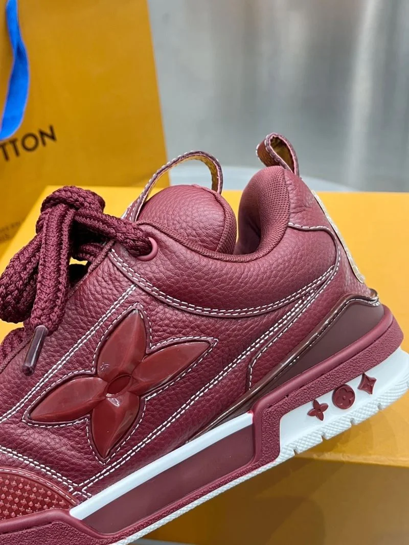 Louis Vuitton Trainer Sneaker Supportive 31036