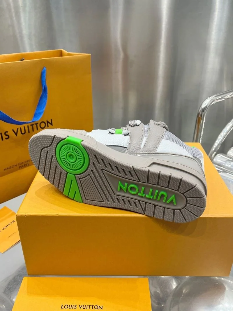 WellDesigned Louis Vuitton Trainer Sneaker 31046