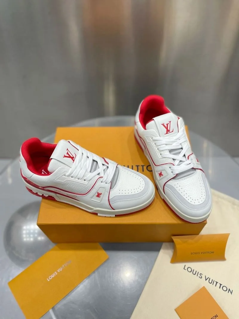Effortless Louis Vuitton Trainer Sneaker 31037