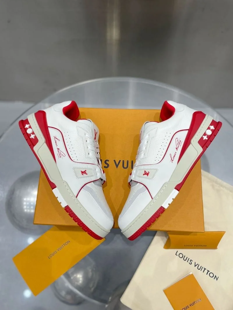 Effortless Louis Vuitton Trainer Sneaker 31037