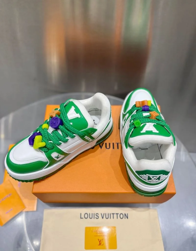 EyeCatching Louis Vuitton Trainer Sneaker 31038