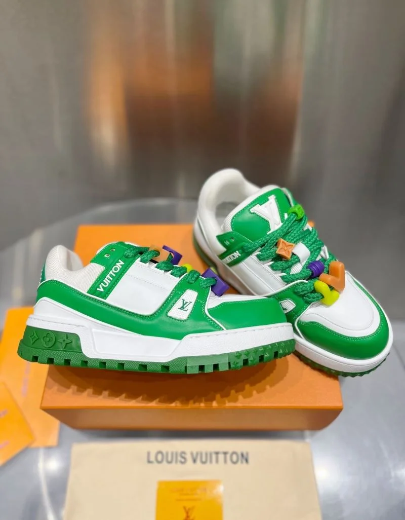 EyeCatching Louis Vuitton Trainer Sneaker 31038