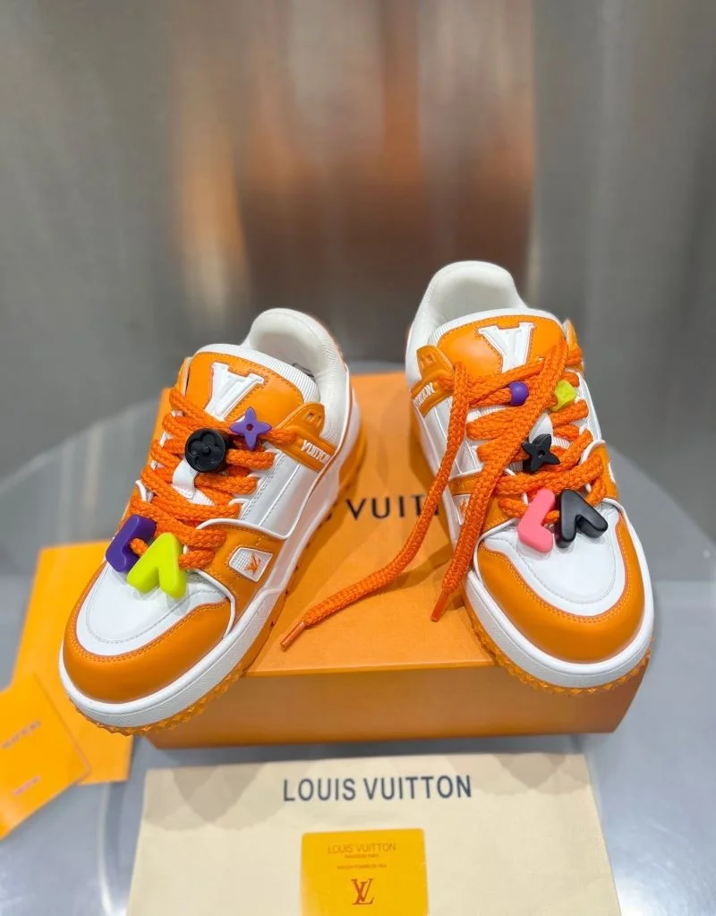 Trendy Louis Vuitton Trainer Sneaker 31030