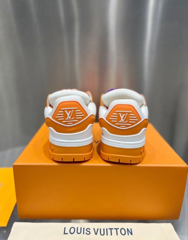 Trendy Louis Vuitton Trainer Sneaker 31030