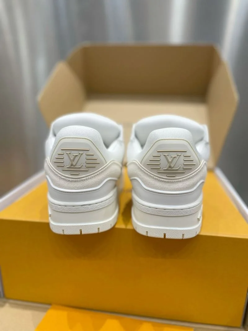 Sophisticated Louis Vuitton Trainer Sneaker 31028