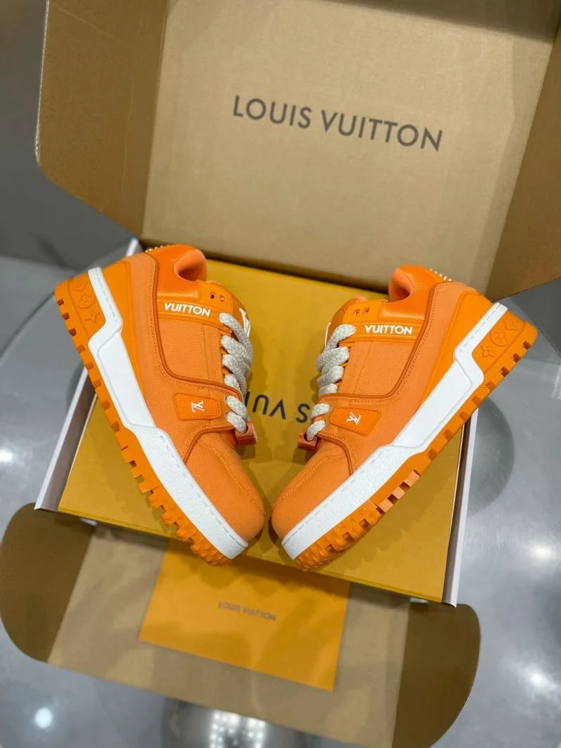 Louis Vuitton Trainer Sneaker EasyCare 31027