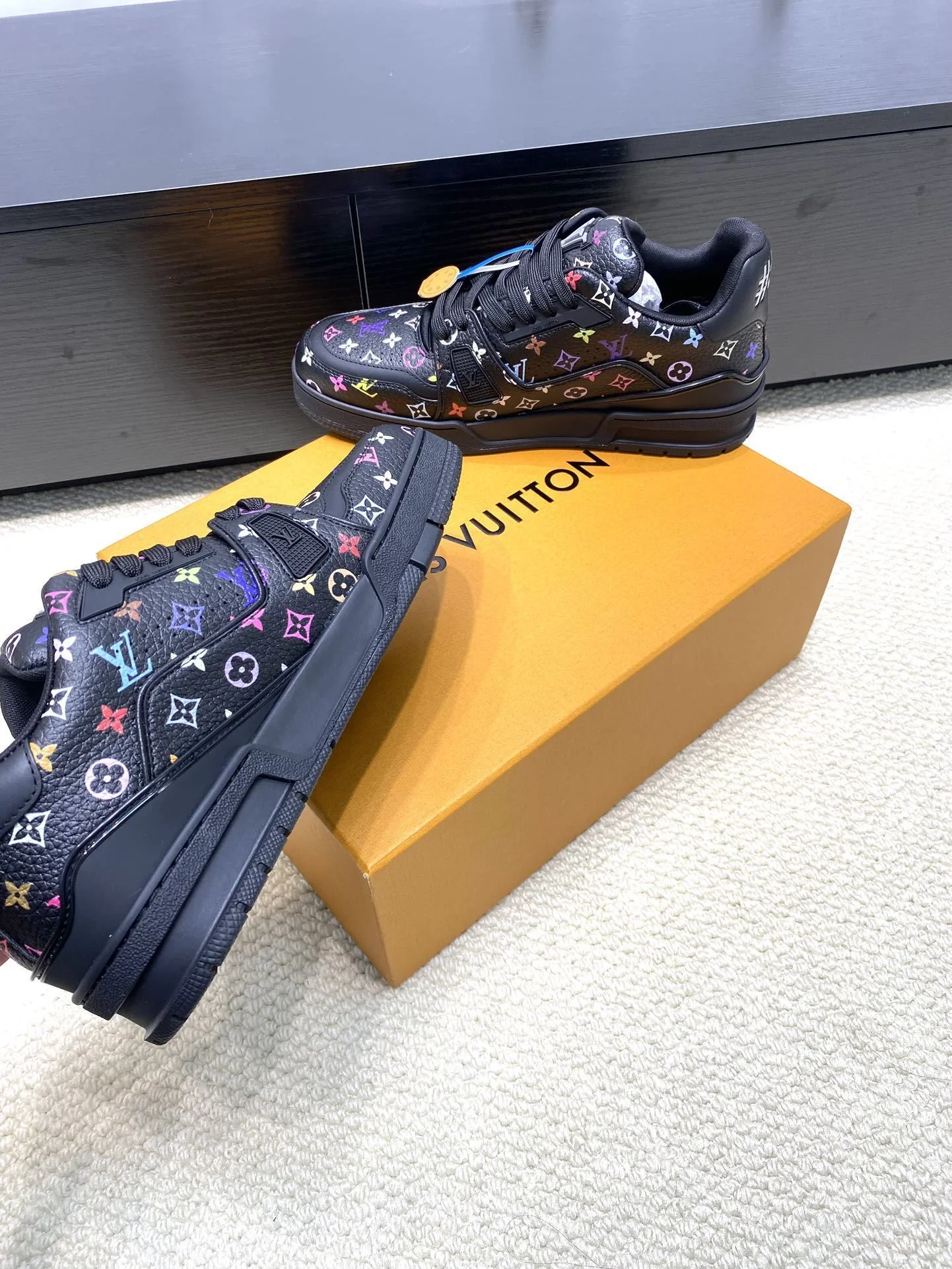 Louis Vuitton Trainer Sneaker Comfortable 31026